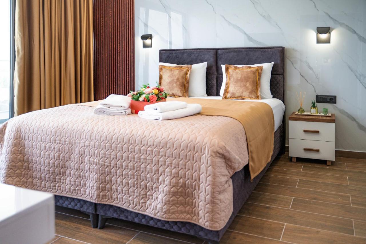 Hotel Lajka Luxury Улцинь Экстерьер фото