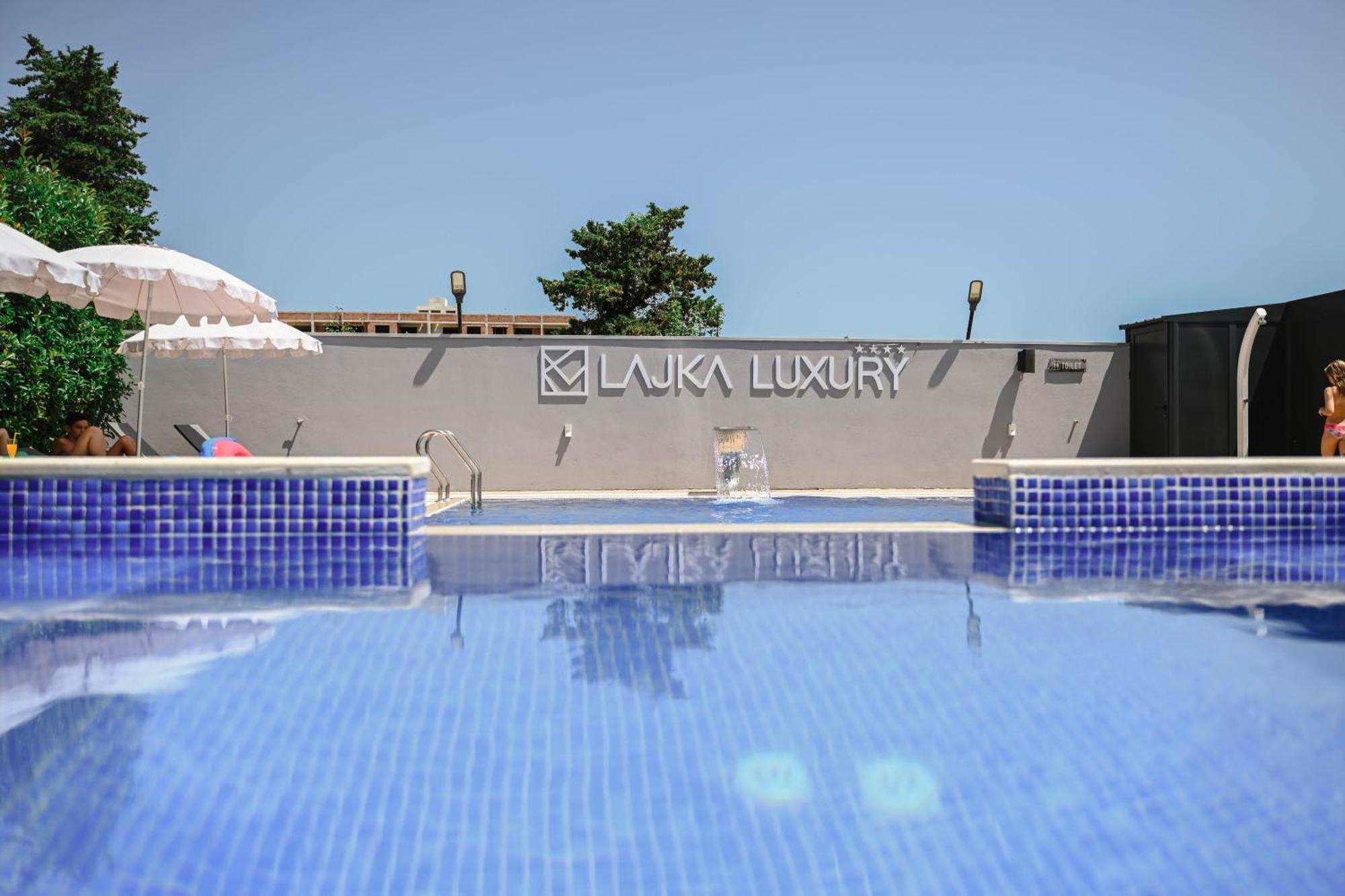 Hotel Lajka Luxury Улцинь Экстерьер фото
