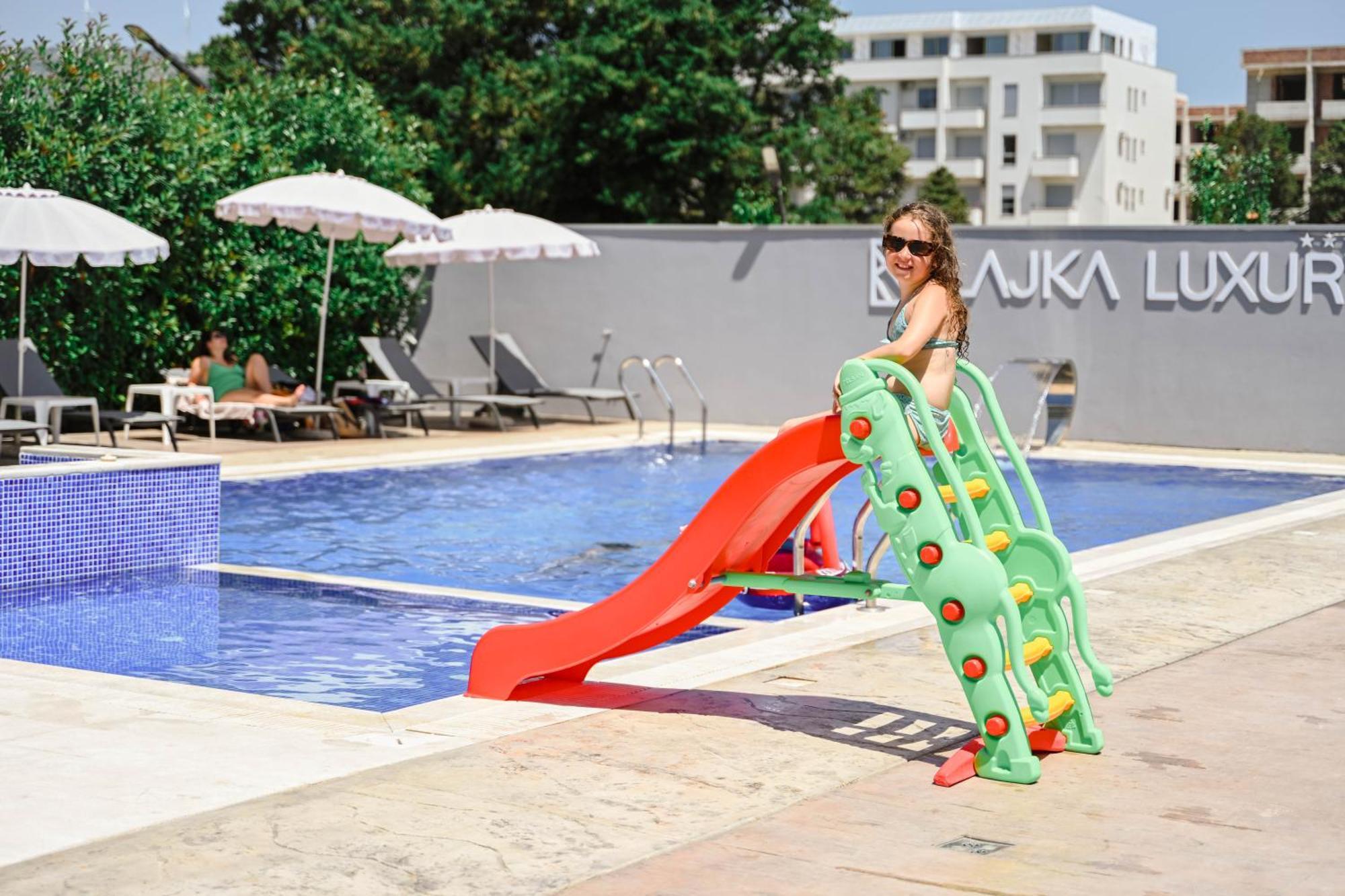 Hotel Lajka Luxury Улцинь Экстерьер фото