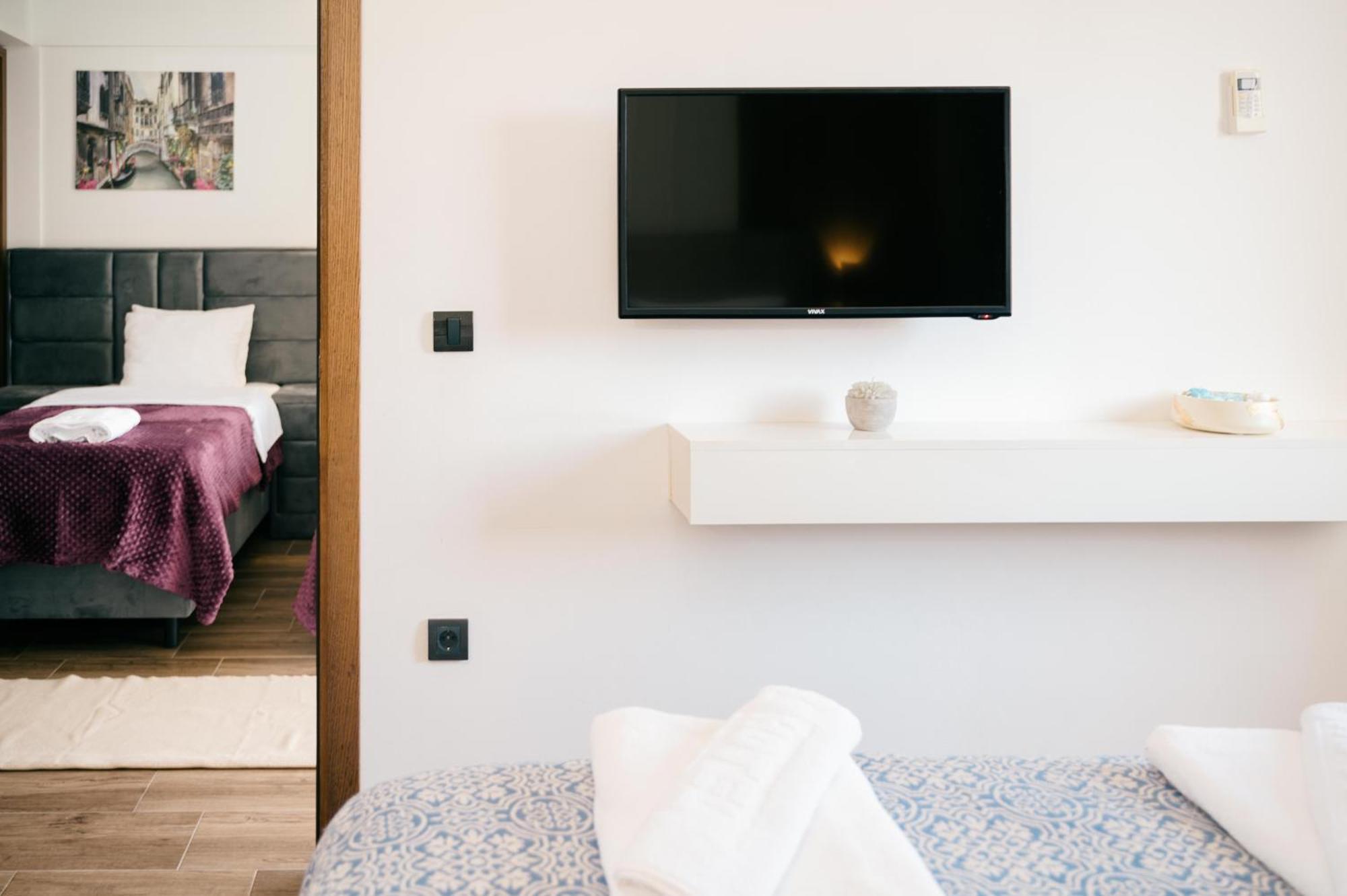 Hotel Lajka Luxury Улцинь Экстерьер фото