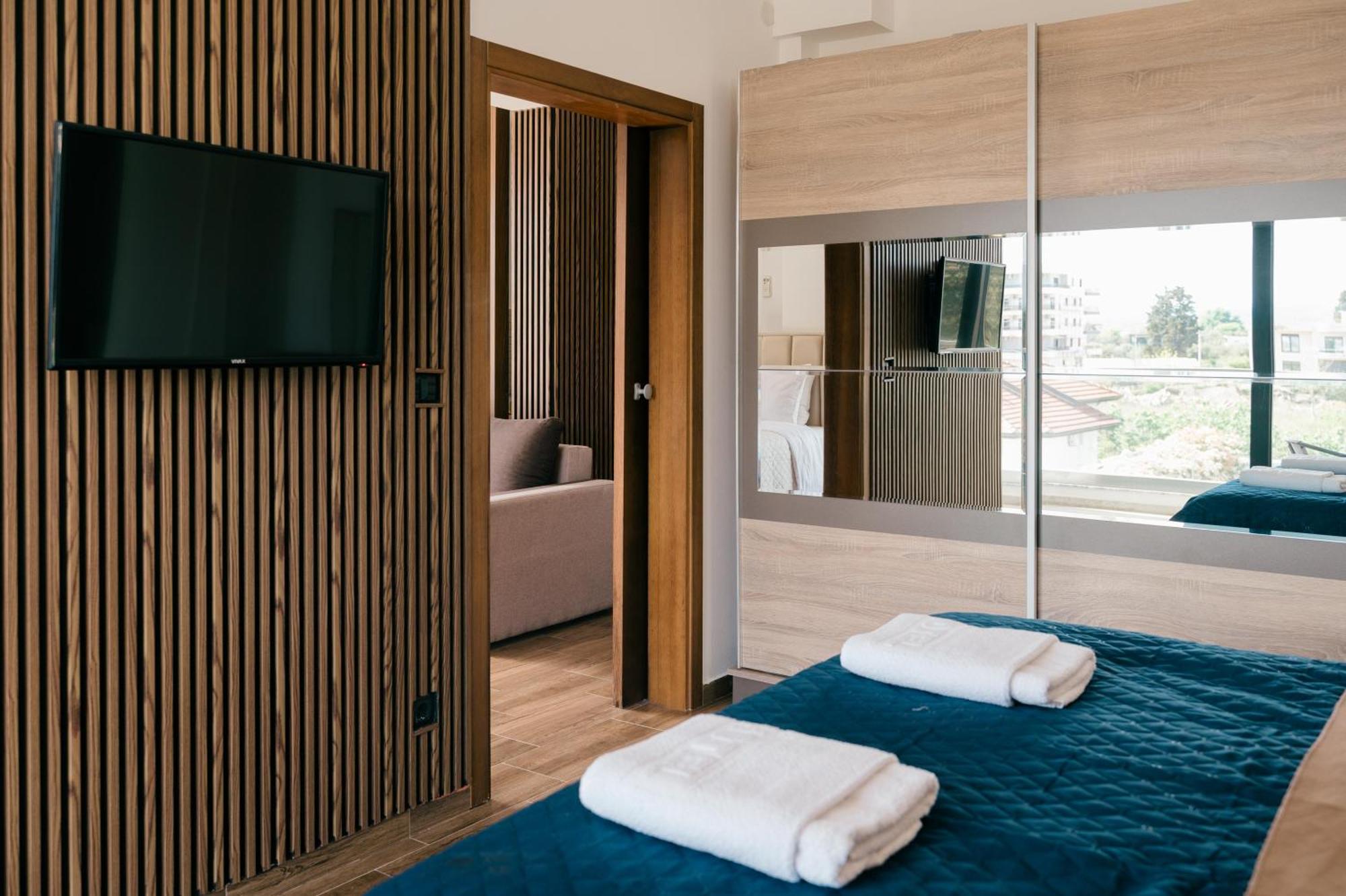 Hotel Lajka Luxury Улцинь Экстерьер фото