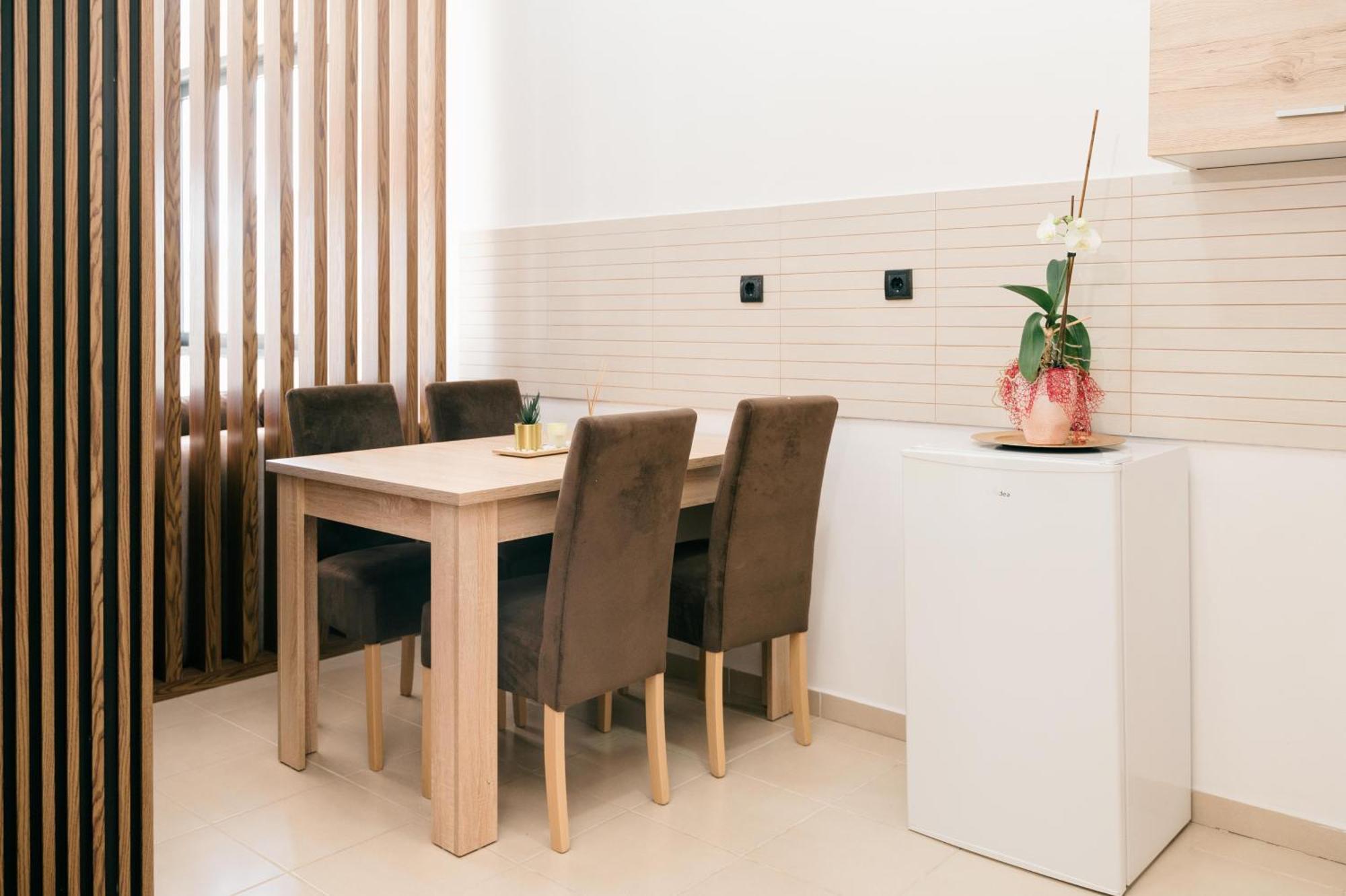 Hotel Lajka Luxury Улцинь Экстерьер фото