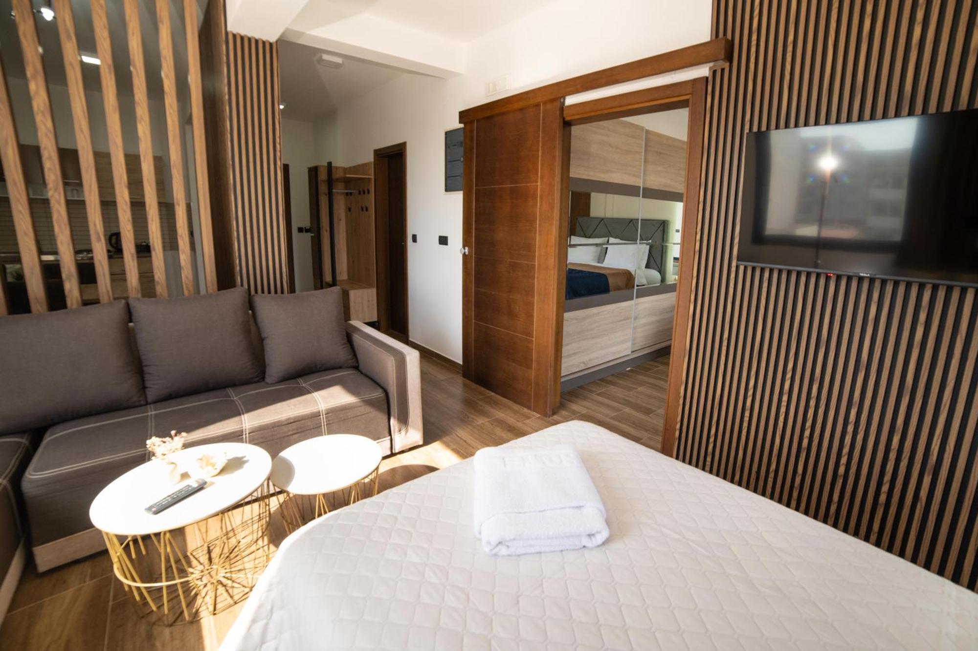 Hotel Lajka Luxury Улцинь Экстерьер фото