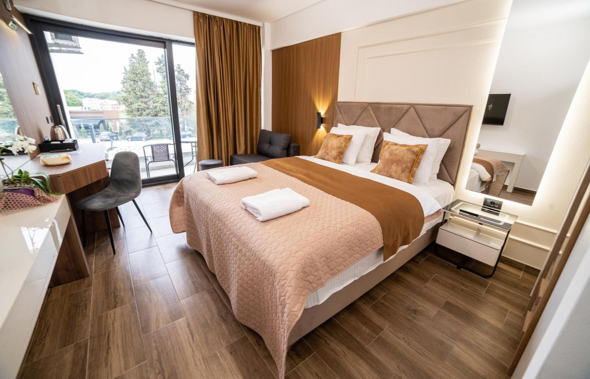 Hotel Lajka Luxury Улцинь Экстерьер фото